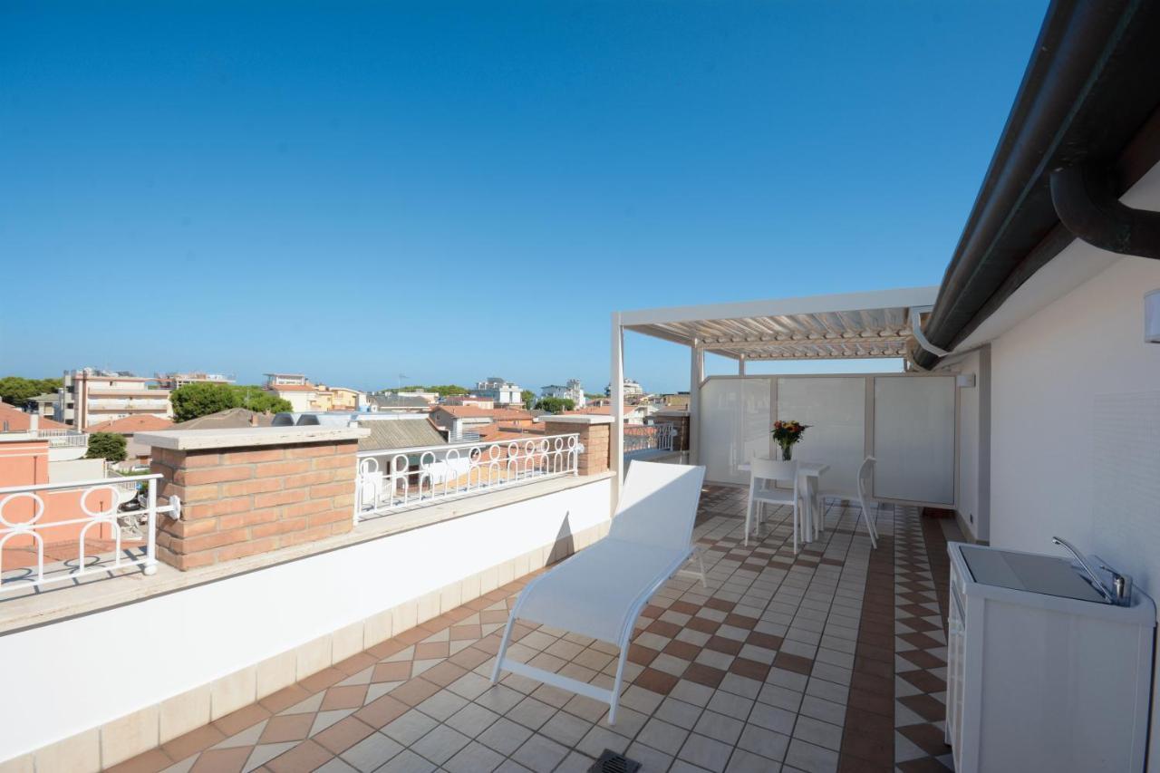 Alba Palace Aparthotel 3*