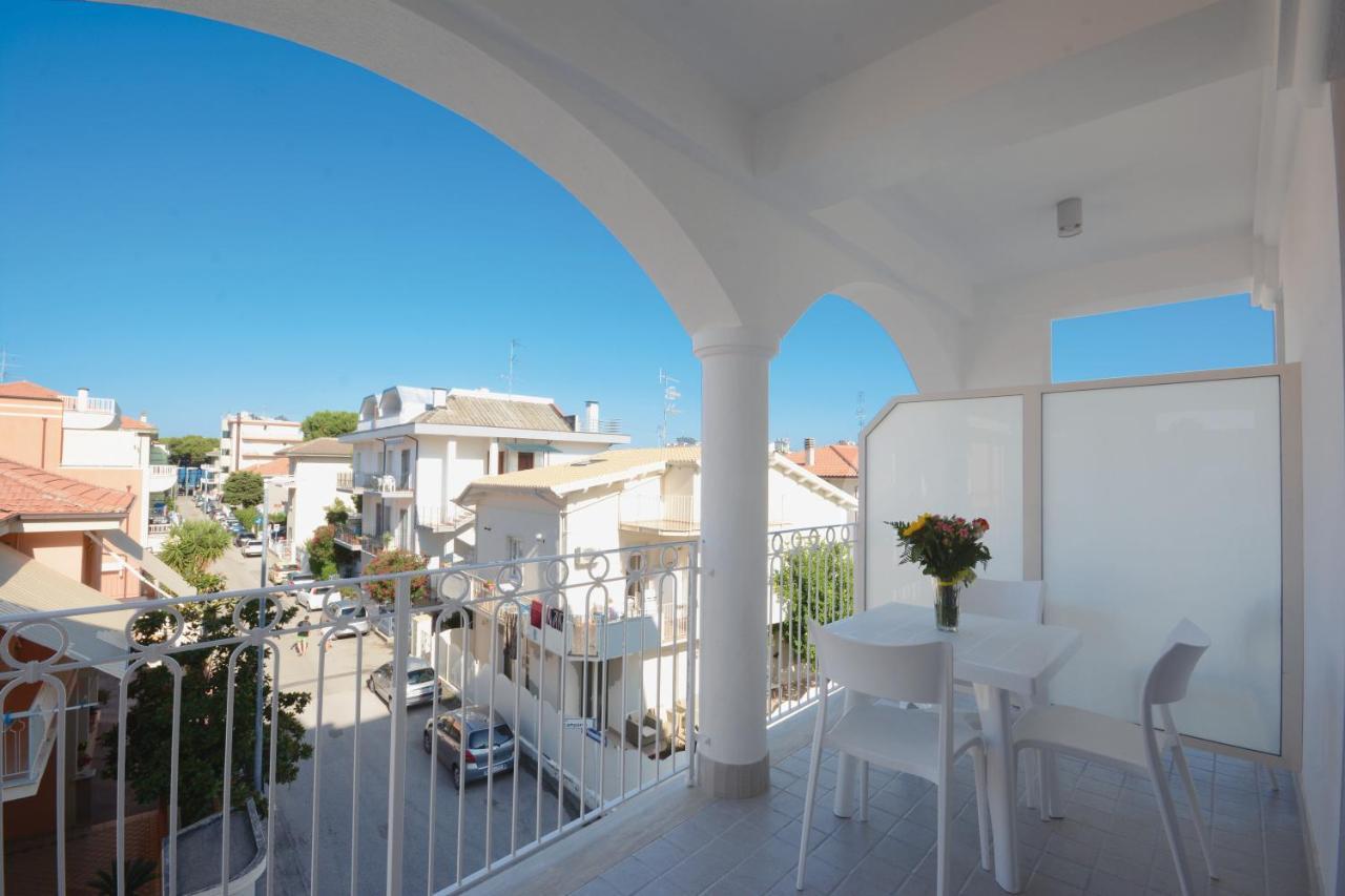 Alba Palace Aparthotel 3*